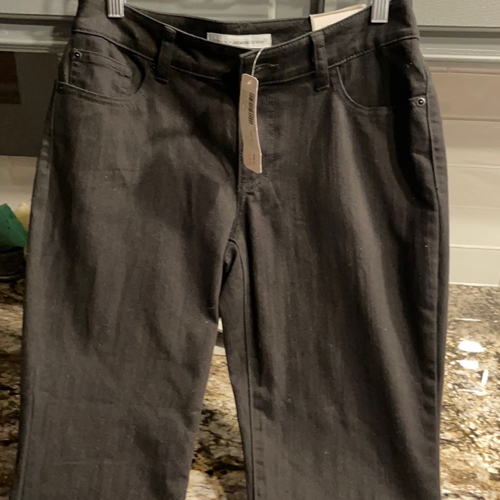 New Chico’s jeans black